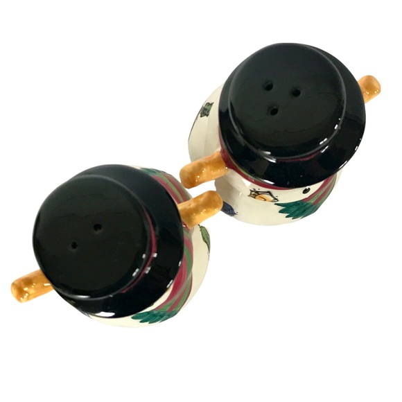SANGO Sweet Shoppe Christmas Snowman by Sue Zipkin Salt & Pepper Shaker Set - Picture 4 of 6